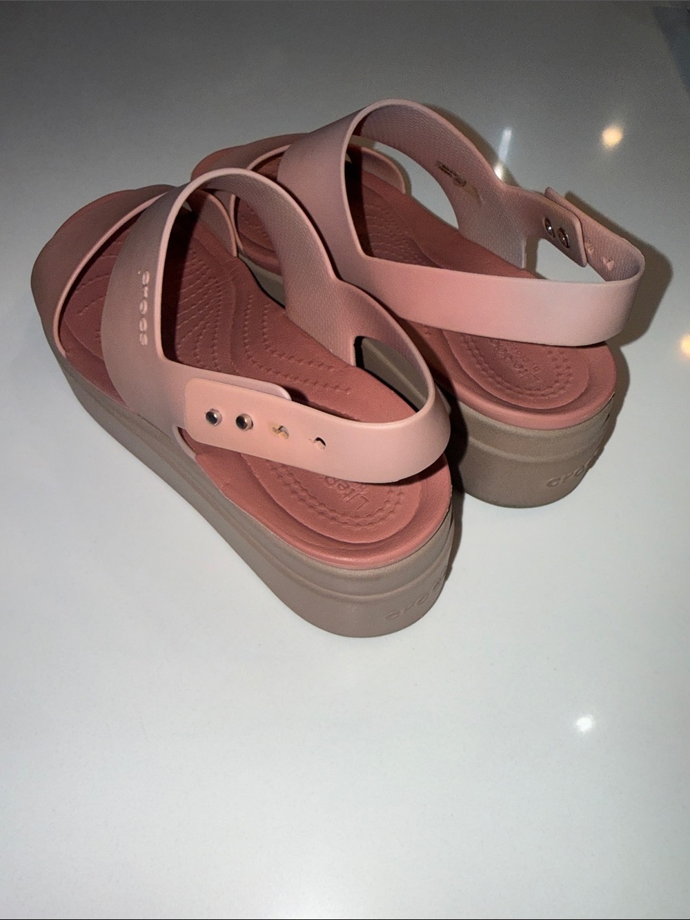 Crocs Brooklyn Low Wedge Sandals | Size 7 - Picture 7 of 11